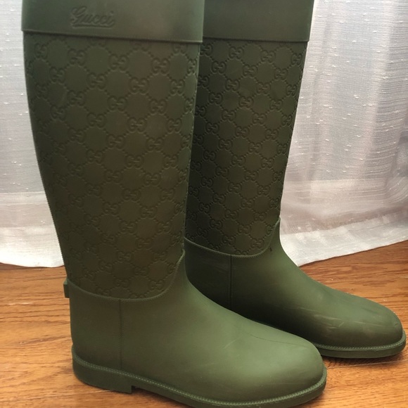 gucci green boots